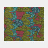 カラテア植物パターン – 濃い赤 フリースブランケット (正面(横))