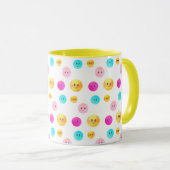 カラフルでかわいい顔のマグカップ マグカップ (正面右)