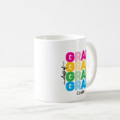 カラフルでカスタマイズ可能な名前と卒業年度 コーヒーマグカップ (正面右)