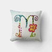 カラフルでファンキーな手紙Mのモノグラムの装飾用クッション クッション (正面)