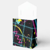 カラフルでポップな80年代スタイルの楽しい誕生日パーティー フェイバーボックス (オープン)