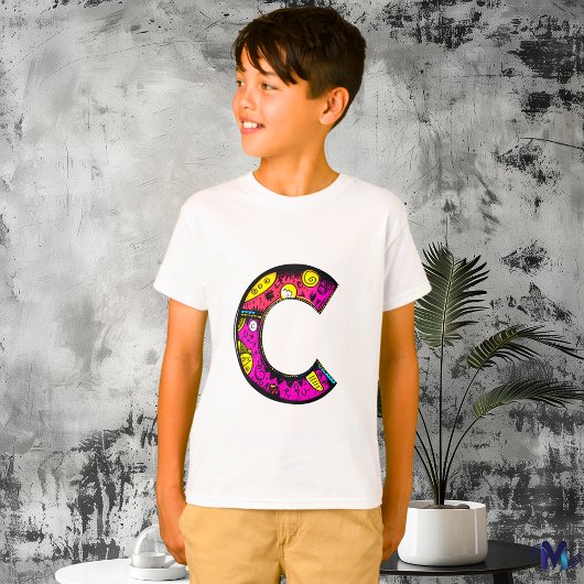 カラフルで楽しいモノグラムC部族風+落書き Tシャツ