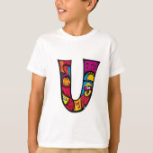 カラフルで楽しいモノグラムU部族風デザインと落書き Tシャツ (正面)