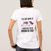 カラフルで面白いユニコーン ドラマ Tシャツ (裏面)