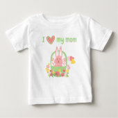 カラフルなかわいいウサギのバスケット 赤ちゃん用Tシャツ ベビーTシャツ (正面)