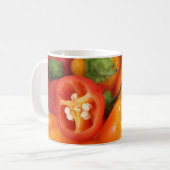 カラフルなぬれたピーマン コーヒーマグカップ (正面左)