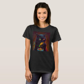 カラフルなものを食べる黒猫 Tシャツ (正面フル)