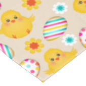 カラフルなイースターエッグおよびひよこパターン テーブルクロス (アングル)