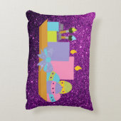 カラフルなイースターエッグ及び紫色のフェイクなグリッター蝋燭の アクセントクッション (裏面(縦))