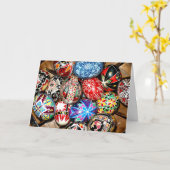 カラフルなウクライナのイースターエッグ カード (黄色い花)