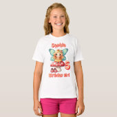 カラフルなキノコの妖精のチョウチョの誕生日  Tシャツ (正面フル)