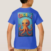 カラフルなキャラクタータコの水中シーン Tシャツ (裏面)