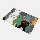 カラフルなキャラクター猫の群れパターン ドアマット (アングル)