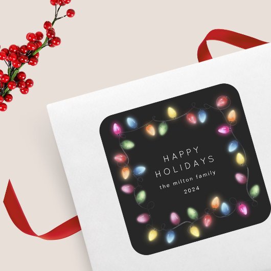 カラフルなクリスマス ライトのモノグラム スクエアシール