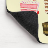 カラフルなクリームが付いているかわいいケーキのお誕生日ケーキ マウスパッド (コーナー)