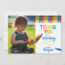 カラフルなクレヨンの子供の誕生日