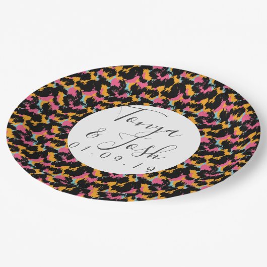 カラフルなチーター柄のパターンが現代のウェディングに ペーパープレート (アングル)