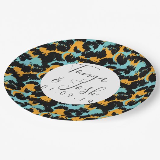 カラフルなチーター柄のパターンが現代のウェディングを彩る ペーパープレート (アングル)