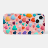 カラフルなハート柄 iPhone 15ケース (裏面横)