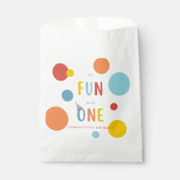 カラフルなバースデーパーティーのお返し袋 It's Fun To Be One フェイバーバッグ