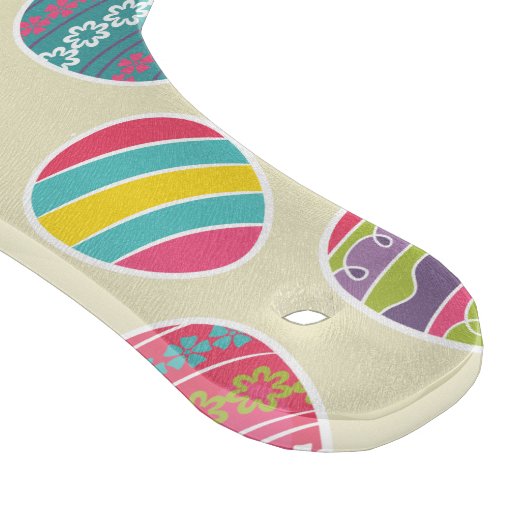 カラフルなパステル調のイースターエッグかわいいパターン カッティングボード (角)