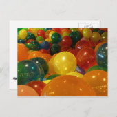 カラフルなパーティー風船のデザイン ポストカード (正面/裏面)