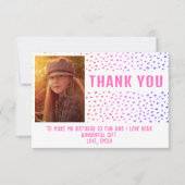 カラフルなピンクの斑点 誕生日 女の子 フォト サンキューカード (正面)