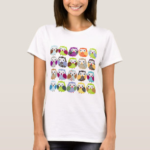 カラフルなフクロウパターン Tシャツ
