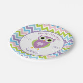 カラフルなフクロウ、ジグザグパターンのベビーシャワーのプレート ペーパープレート (アングル)