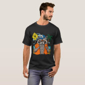 カラフルなヘッドホンを付けたDJ犬 Tシャツ (正面フル)