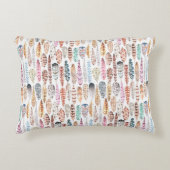 カラフルなボヘミアの種族の水彩画の羽 アクセントクッション (正面)