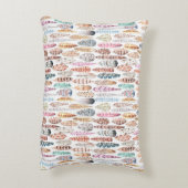 カラフルなボヘミアの種族の水彩画の羽 アクセントクッション (裏面(縦))