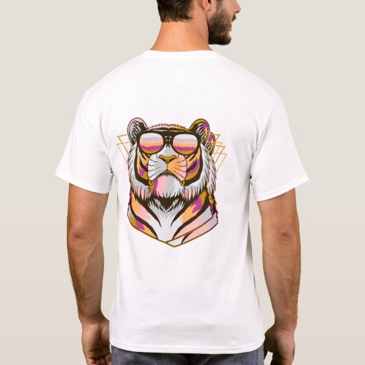 カラフルなライオンの頭部 - 大胆な芸術的動物デザイン Tシャツ (裏面)