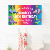 カラフルなレトロ ローラー スケート 誕生日 横断幕 (インサイチュ)
