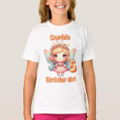 カラフルなヴィンテージ妖精バタフライバースデー  Tシャツ (正面)