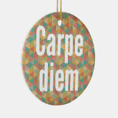 カラフルな三角形の「Carpe diem Seize The Day」 セラミックオーナメント (右)