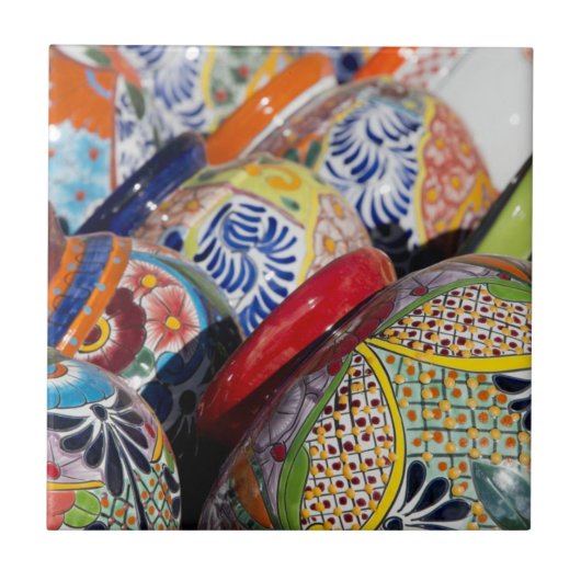 カラフルな伝統的な手描きのメキシコの陶器 タイル (正面)