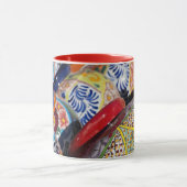 カラフルな伝統的な手描きのメキシコの陶器 マグカップ (中央)