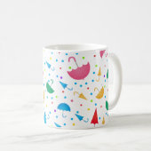カラフルな傘と紙吹雪のパターン コーヒーマグカップ (正面右)