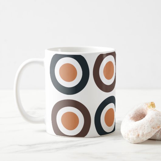 カラフルな同心円 コーヒーマグカップ (ドーナツ)
