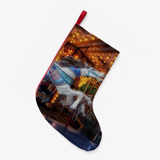 カラフルな回転木馬の馬およびメリー円形行きます スモールクリスマスストッキング (正面 (吊り時))