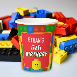 カラフルな子供の誕生日ブロック遊び 紙コップ