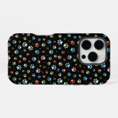カラフルな小さな犬の足あと シームレス柄 iPhoneケース (裏面横)