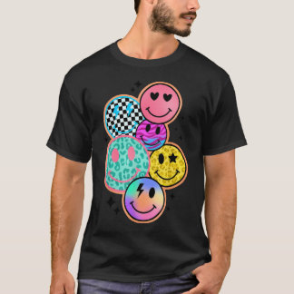 カラフルな市松模様のスマイルフェイス Tシャツ