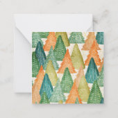 カラフルな常緑樹のクリスマスツリーの森 ノートカード (裏面)