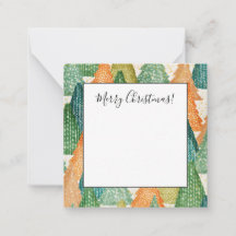 カラフルな常緑樹のクリスマスツリーの森