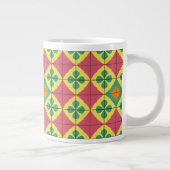 カラフルな幾何学模様の対称タイル ジャンボコーヒーマグカップ (右)