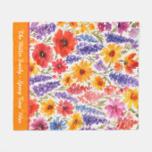 カラフルな明るい夏の花の庭の開花 フリースブランケット (正面(横))