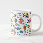 カラフルな水中海洋生物パターン ジャンボコーヒーマグカップ (右)