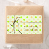 カラフルな水玉模様によって結ばれるパッケージのラベル ラベル (インサイチュ)